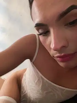 Snapshot of miss_Ari chatting on 01.01.25 miss Ari online show from 01.01.25