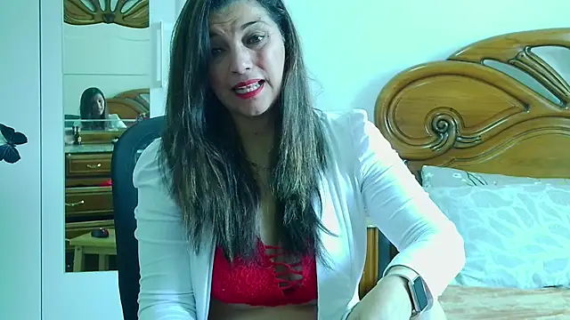 Julie Boronat26 online show from 02.27.26