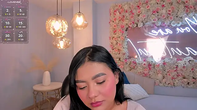 GabriellaLee online show from 11.21.25