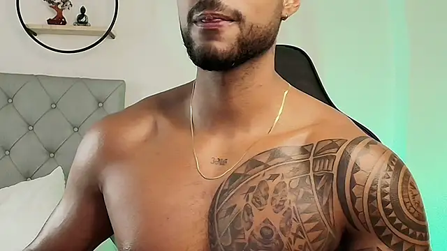 LiamGarcia1 online show from 12.21.24