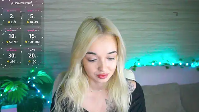 Ashley S online show from 10.14.25