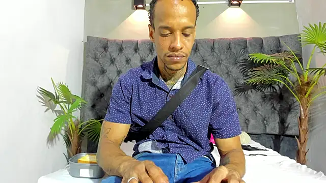 Snapshot of Salomon_koude chatting on 07.14.26 Salomon koude online show from 07.14.26