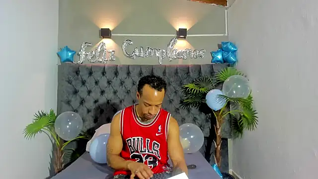 Snapshot of Salomon_koude chatting on 07.18.26 Salomon koude online show from 07.18.26