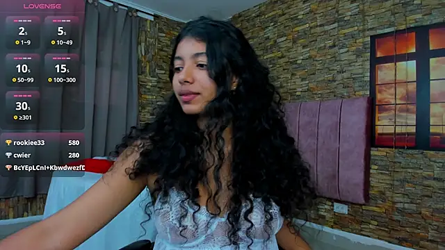 Snapshot of viktorya_xue chatting on 12.31.24 viktorya xue online show from 12.31.24