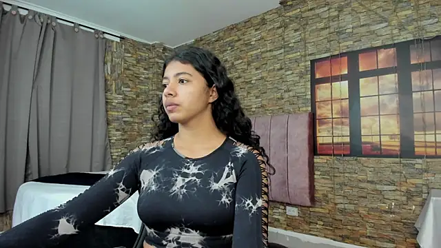 Snapshot of viktorya_xue chatting on 01.09.25 viktorya xue online show from 01.09.25