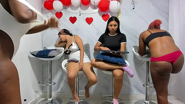 Candyscouples online show from 02.17.25