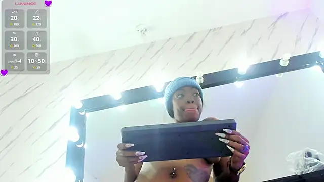 Snapshot of ElisabethMassey chatting on 09.29.25 ElisabethMassey online show from 09.29.25