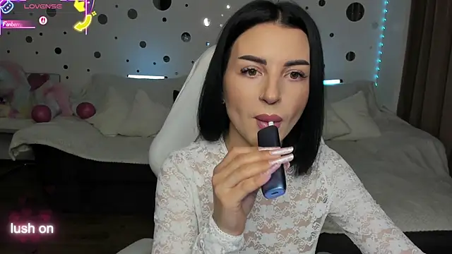 Just Mira  online show from 11.10.25