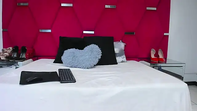 AmiraDulcee online show from 09.23.25