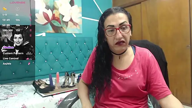 Snapshot of sabrina_dupont chatting on 10.15.25 sabrina dupont online show from 10.15.25