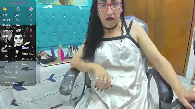 Snapshot of sabrina_dupont chatting on 10.25.25 sabrina dupont online show from 10.25.25