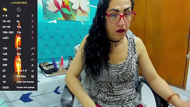 Snapshot of sabrina_dupont chatting on 10.31.25 sabrina dupont online show from 10.31.25