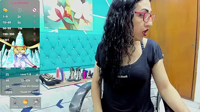 Snapshot of sabrina_dupont chatting on 11.12.25 sabrina dupont online show from 11.12.25