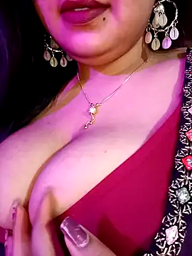 Snapshot of Suhanakhan00 chatting on 01.03.25 Suhanakhan00 online show from 01.03.25