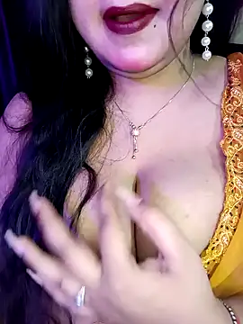 Snapshot of Suhanakhan00 chatting on 02.23.25 Suhanakhan00 online show from 02.23.25