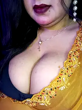 Snapshot of Suhanakhan00 chatting on 03.02.25 Suhanakhan00 online show from 03.02.25