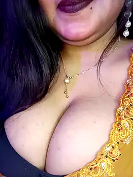 Snapshot of Suhanakhan00 chatting on 03.02.25 Suhanakhan00 online show from 03.02.25