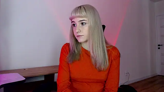 Snapshot of Princess_Shy___ chatting on 03.02.25 Princess Shy online show from 03.02.25