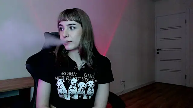 Snapshot of Princess_Shy___ chatting on 03.07.25 Princess Shy online show from 03.07.25