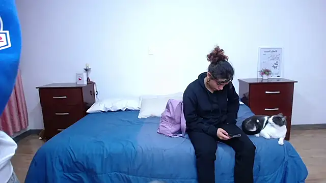 Snapshot of be_sinners chatting on 10.30.25 be sinners online show from 10.30.25