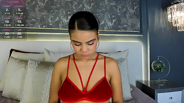 IvyEllis online show from 11.28.25