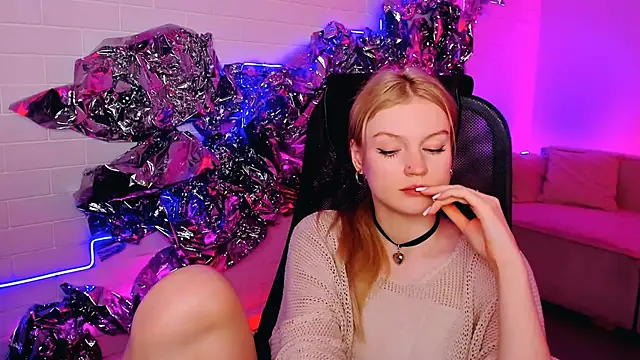 GraceGlamour online show from 12.22.24