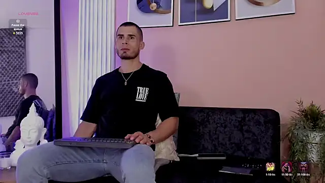 Snapshot of thomas_eliotts chatting on 02.18.26 thomas eliotts online show from 02.18.26