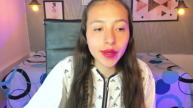 Valeria roussi online show from 12.19.24