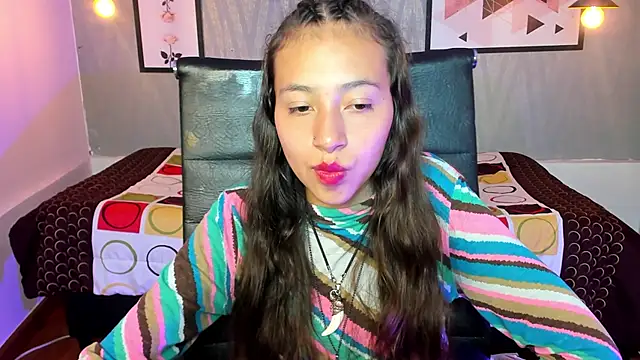 Valeria roussi online show from 12.20.24