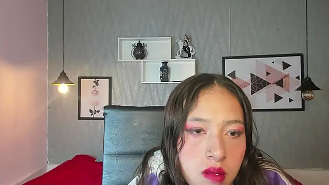 Valeria roussi online show from 12.29.24