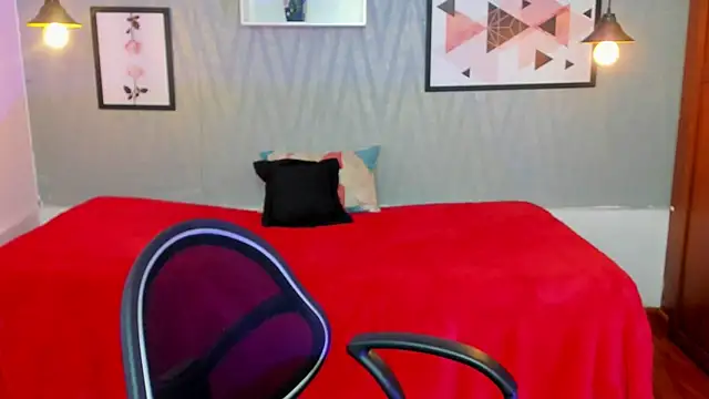 Valeria roussi online show from 01.14.25