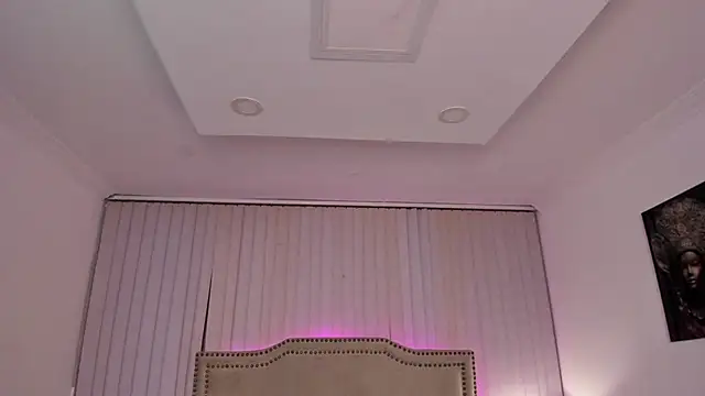 Snapshot of Valentina_Se chatting on 01.23.25 Valentina Se online show from 01.23.25