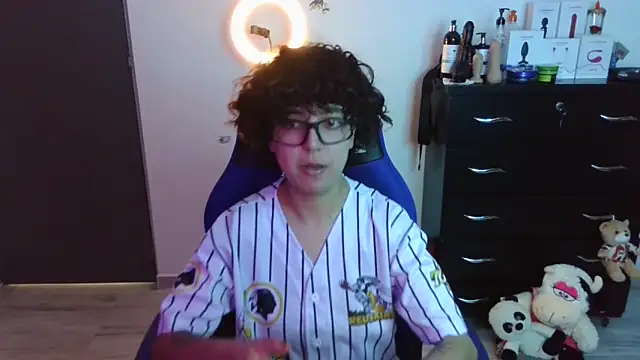 thomascooper7 online show from 10.12.25