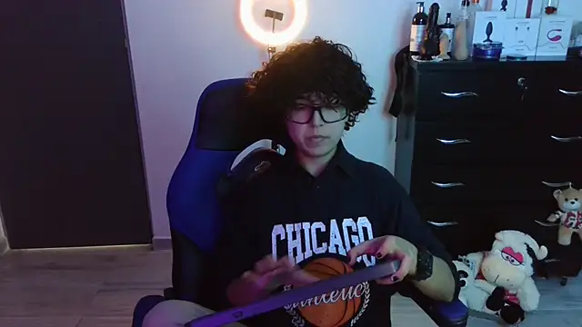 thomascooper7 online show from 10.28.25