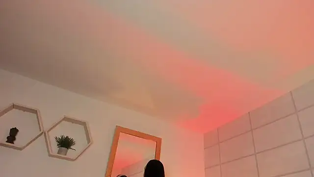 Christine Laam online show from 10.10.25