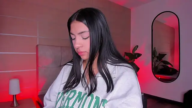 Christine Laam online show from 02.10.26