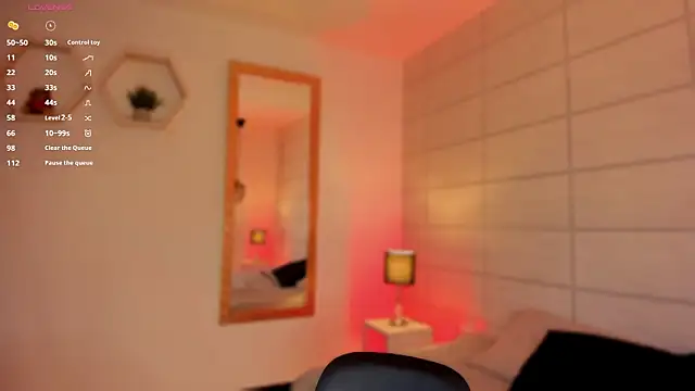 Christine Laam online show from 03.12.26