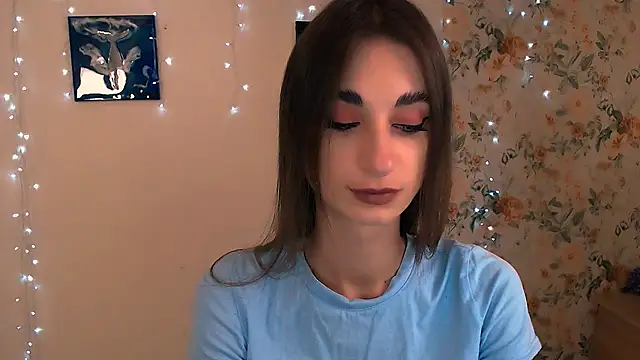 Snapshot of Asia_N_ chatting on 10.28.25 Asia N online show from 10.28.25