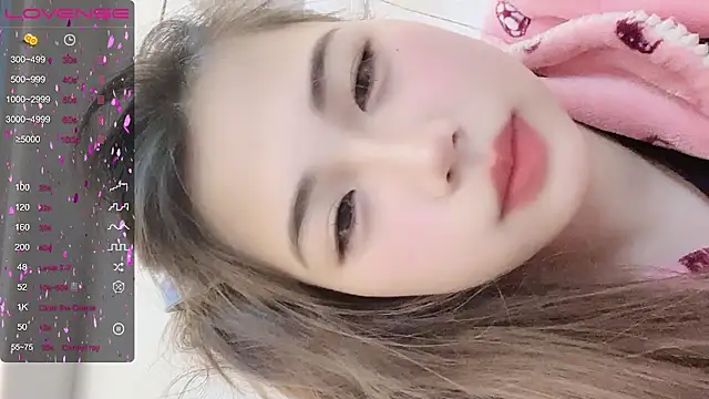 Snapshot of MM_YY_SS chatting on 02.10.25 MM YY SS online show from 02.10.25