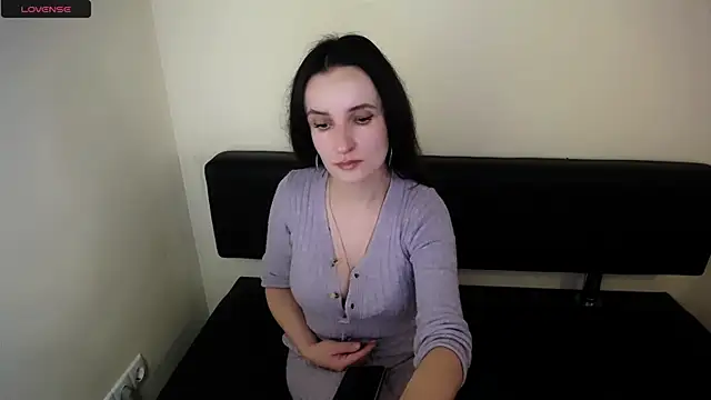 Snapshot of LaimaV_ chatting on 10.10.25 LaimaV online show from 10.10.25