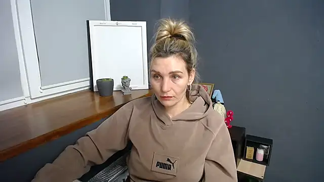  sexy lady online show from 01.04.25