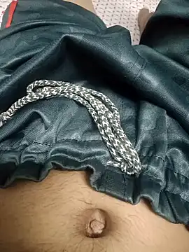 Snapshot of fanus_6927 chatting on 09.30.25 fanus 6927 online show from 09.30.25