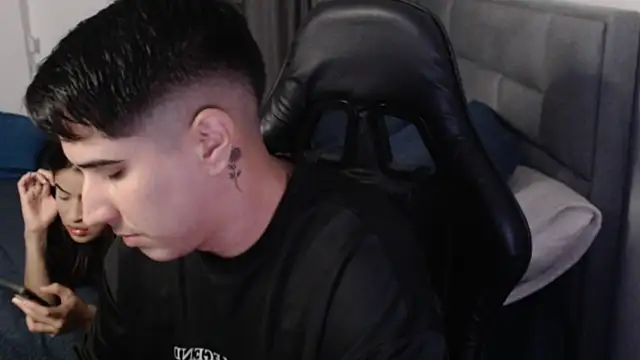 Snapshot of dereckbrownn chatting on 12.12.24 dereckbrownn online show from 12.12.24