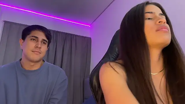 Snapshot of dereckbrownn chatting on 03.23.25 dereckbrownn online show from 03.23.25