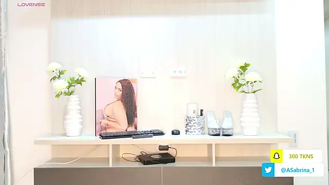 SabrinaAlcantara1 online show from 12.14.25