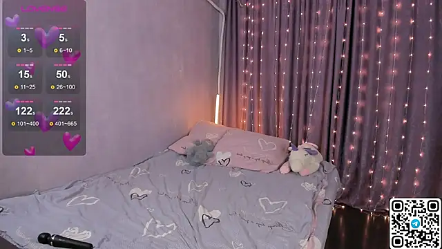 LivyyBossom online show from 04.21.26