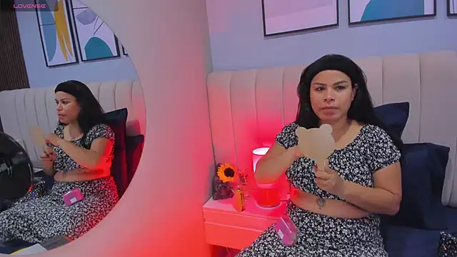 Snapshot of Sam_foox chatting on 03.10.25 Sam foox online show from 03.10.25