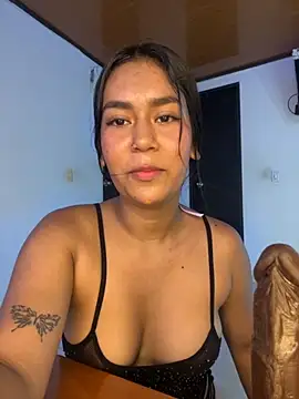 ALANAH KITTY online show from 10.23.25