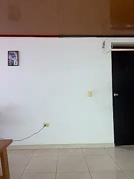 ALANAH KITTY online show from 11.04.25