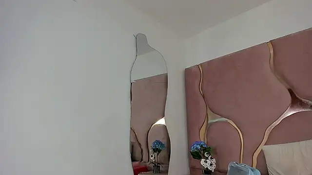 Snapshot of Sofia-candyht chatting on 02.22.26 Sofia-candyht online show from 02.22.26